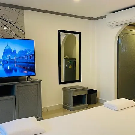 Del Max Resort Pattaya Exterior photo