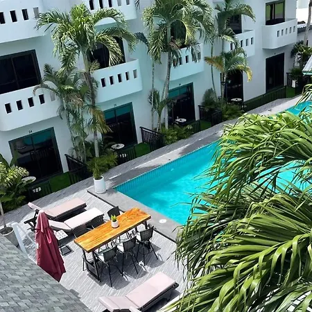 Del Max Resort Pattaya Exterior photo