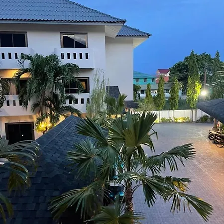 Del Max Resort Pattaya Exterior photo