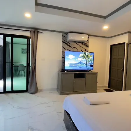 Del Max Resort Pattaya Exterior photo